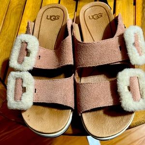 Ugg sandals suede 7.5